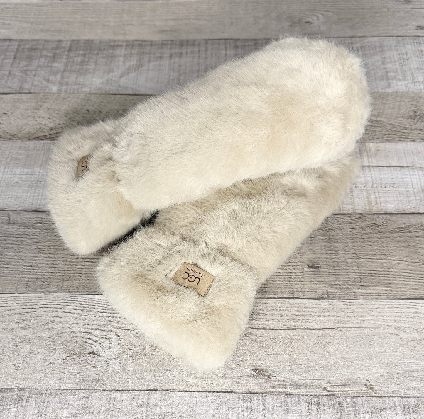 Mitaine en fausse fourrure doublé en Sherpa