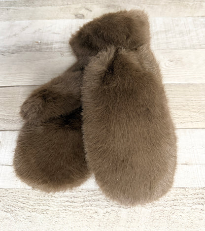 Mitaine en fausse fourrure  doublé en Sherpa